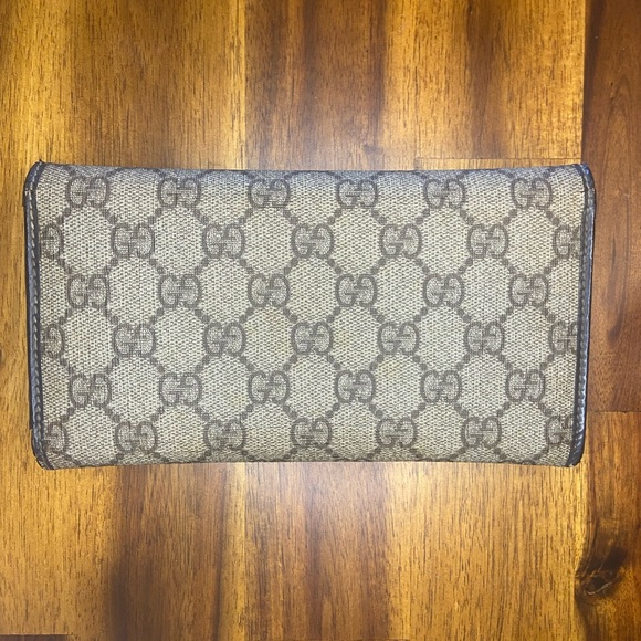 Gucci Canvas Monogram Clutch Wallet - Picture 2 of 11